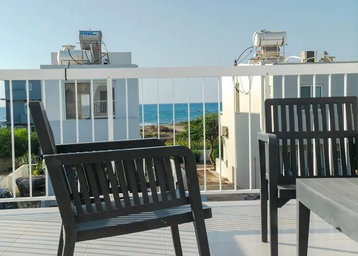 Sandy Beach Complex